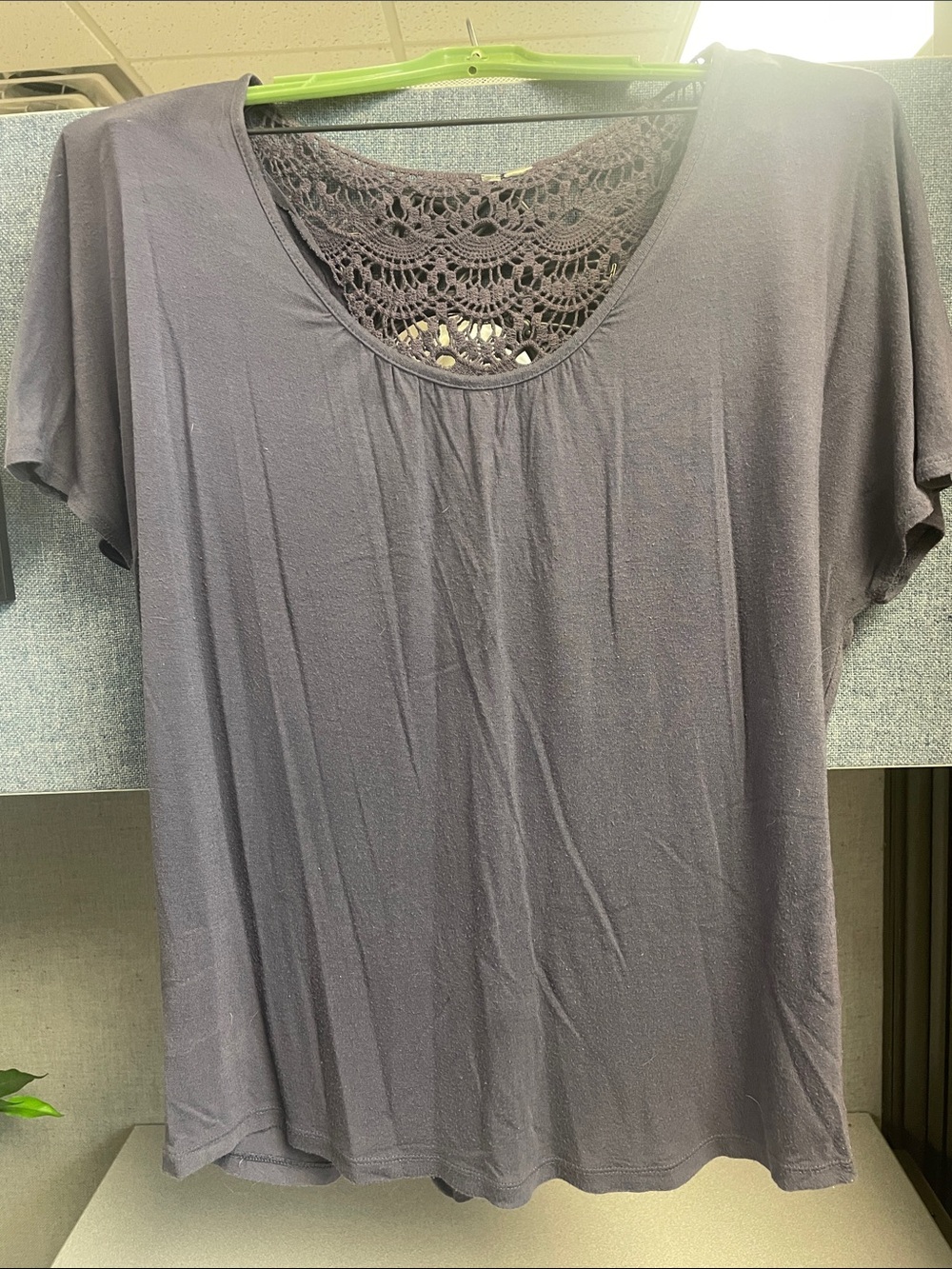 Women’s Short-Sleeve Crochet Back Scoop Neck Top — Navy